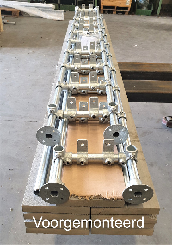 Steigerbuis Kast met 5 etages uit buis Ø 42,4 mm excl planken